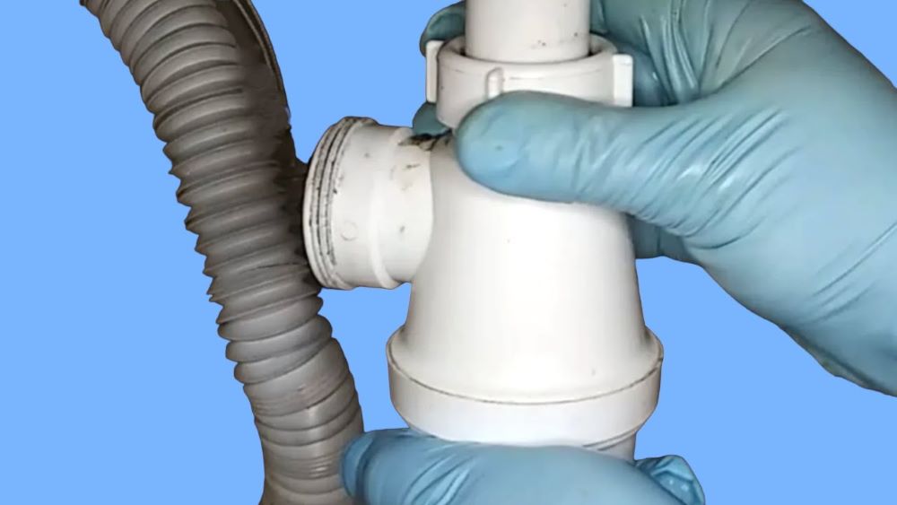 Як почистити сифон: прості кроки для чистоти та порядку