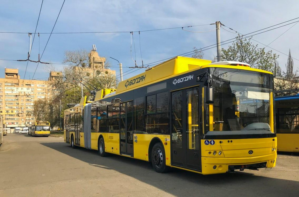 15 тролейбус Київ