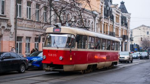 11 трамвай Київ