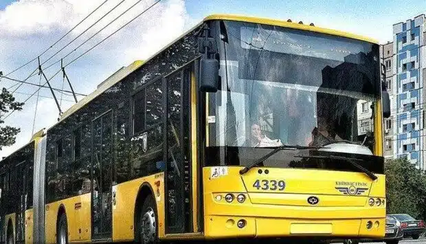 28 тролейбус Київ